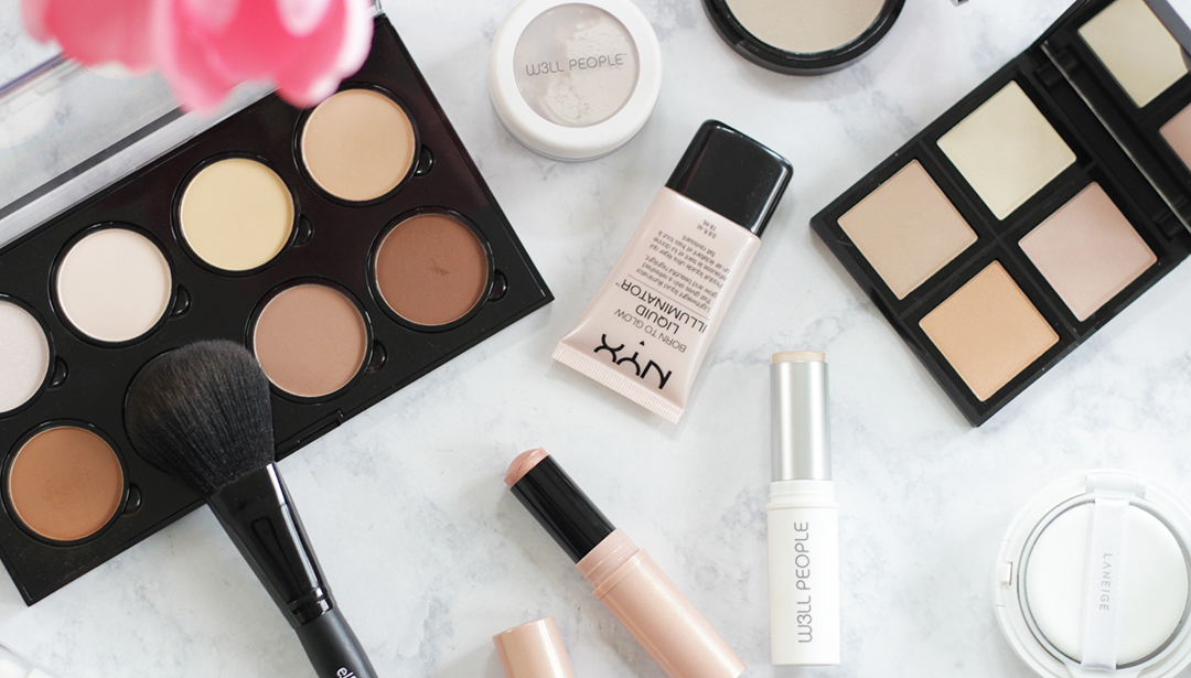 Confused by what strobing is? Keep reading and see how Jamie is getting her strobe on this season. Strobing 101 is officially in session. -Strobing-Makeup Life and Love-#TargetStyle-#sponsored- Target Beauty- #MyBeautyByTarget