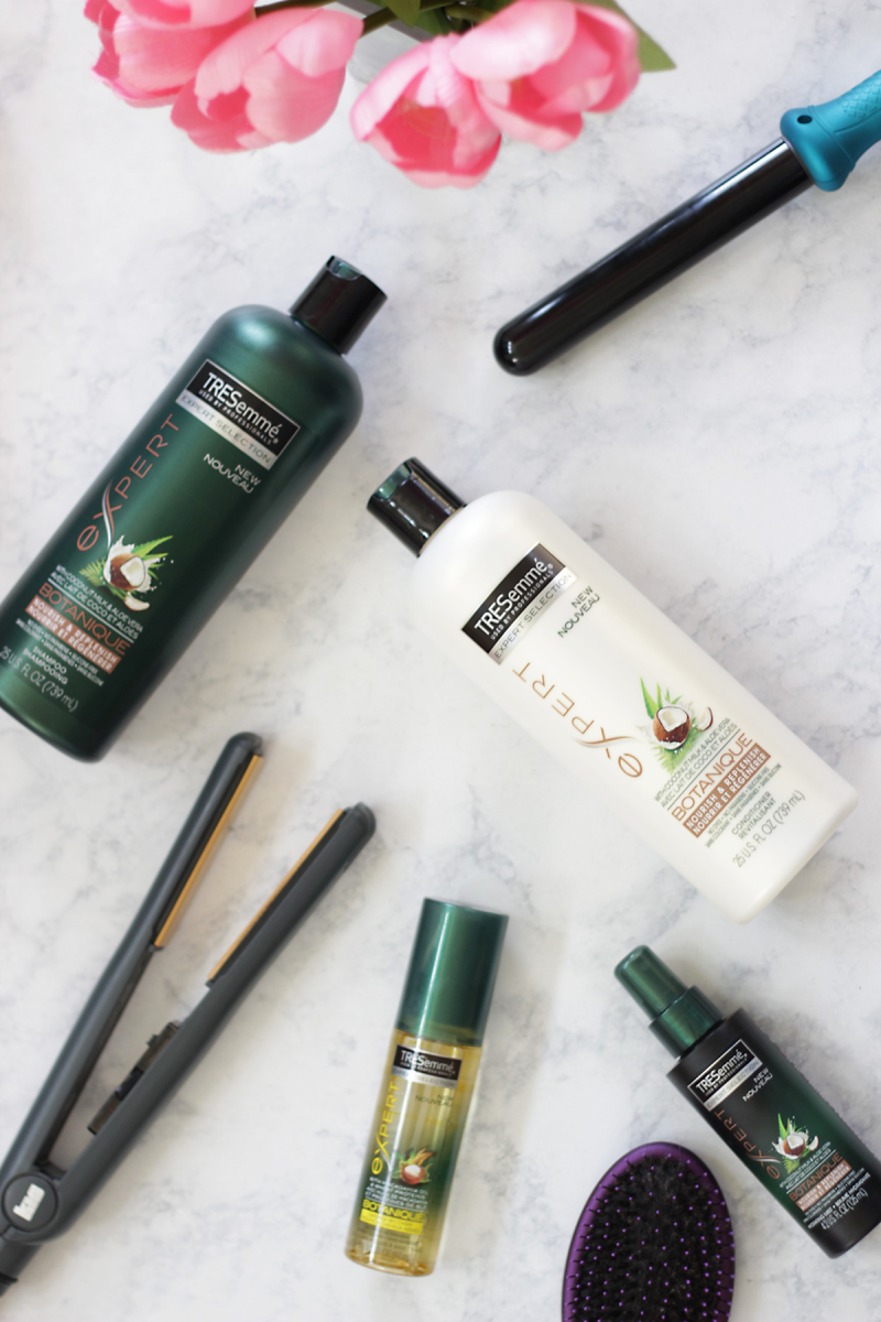 Is your hair looking dull, dry and tired this summer? Then you need to keep reading and see why Jamie is loving the new TRESemmé® Botanique Collection to bring her hair back to life. TRESemmé® Botanique Haircare is rocking the shelves this summer and giving your hair life instantly. - TRESemme - TRESemmé® Botanique- The Hair Care Edit- Makeup Life and Love