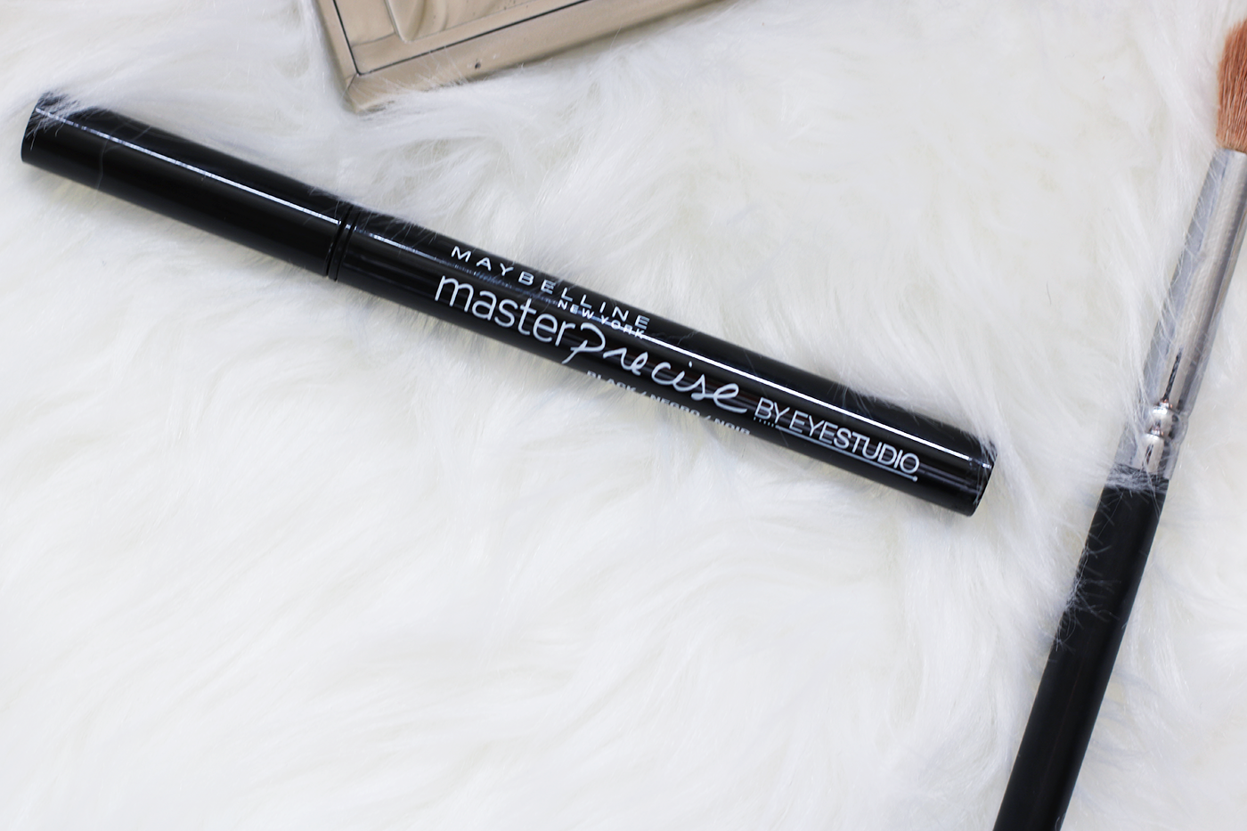 Confession time: I can’t remember a time when I have NEVER not worn drugstore mascara. There is a reason Maybelline is a brand trusted by pros, keep reading….