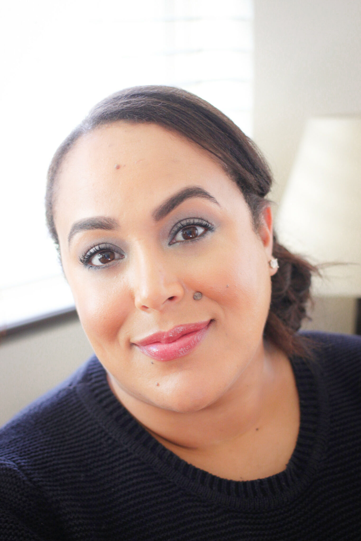Tis the season to break out the sparkle and get glam. See how I am getting holiday ready in under 15 minutes with this easy holiday makeup tutorial!