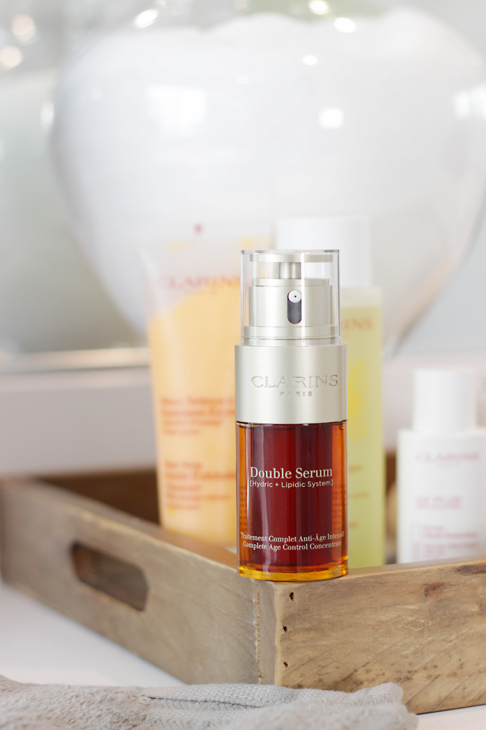 It’s been a year you guys! Time to check back in and see what product has become a holy grail in my skincare regimen… Clarins Double Serum- Double Serum