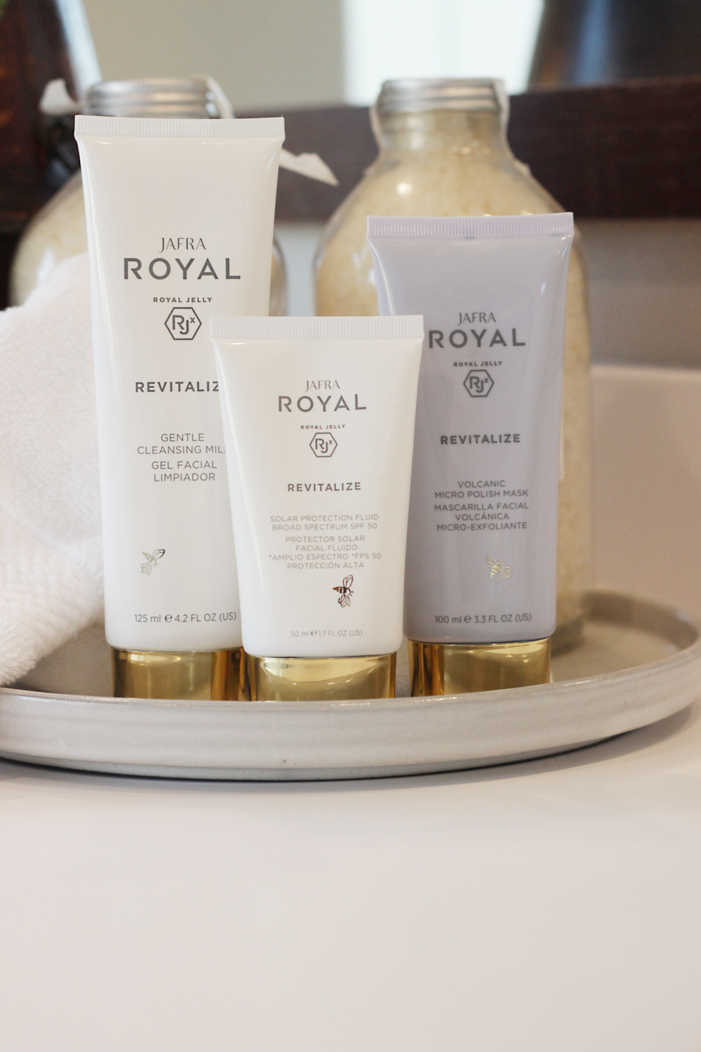 Curious why you need to try JAFRA ROYAL Revitalize? Los Angeles Skincare Blogger Makeup Life and Love is sharing her new found love for JAFRA ROYAL Revitalize here!