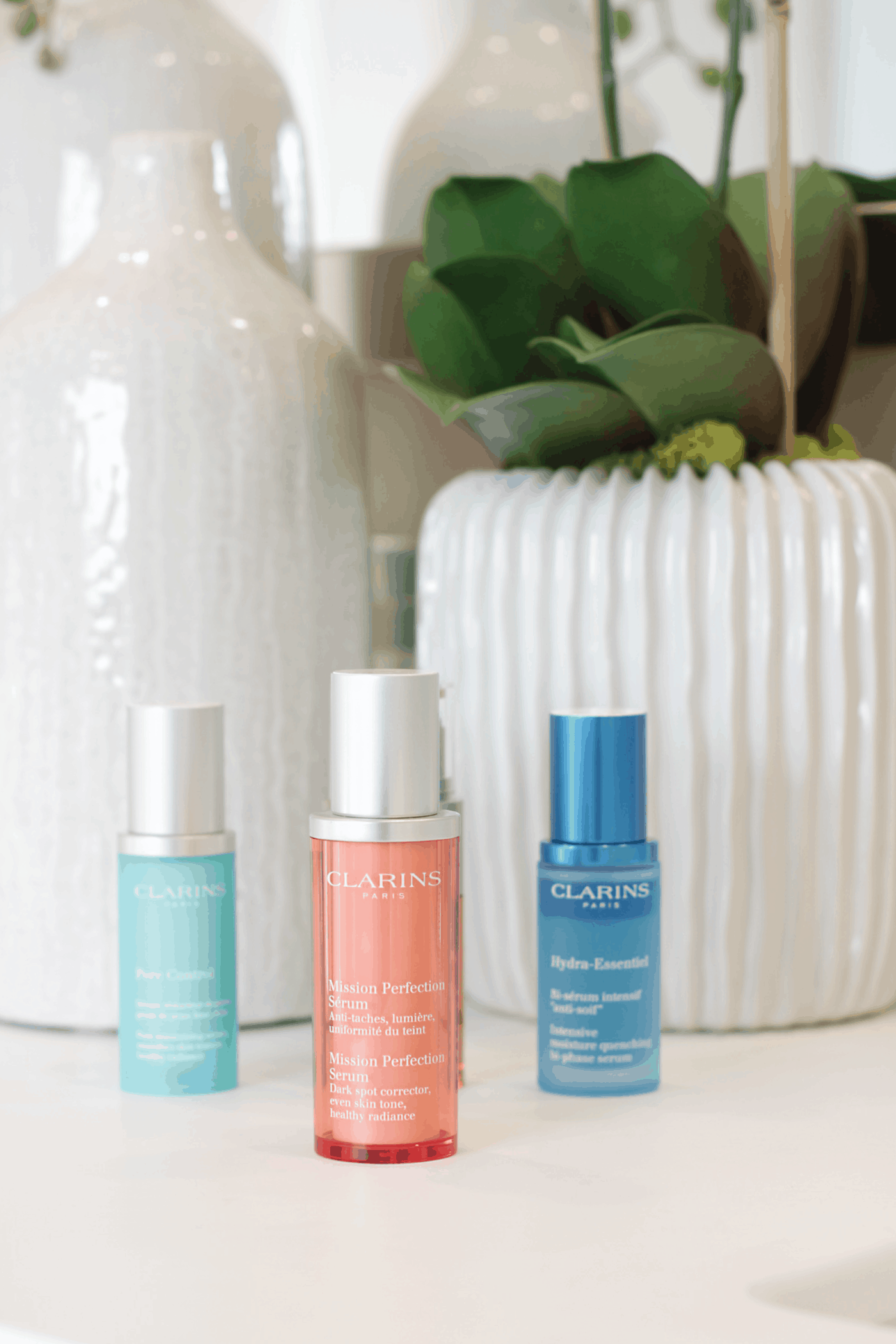 Curious how to get rid of dark spots and uneven skin tone? Makeup Life and Love is sharing her newest obsession to help you say goodbye to dark spots and uneven skintone both gently and effectively. Click to read it here!