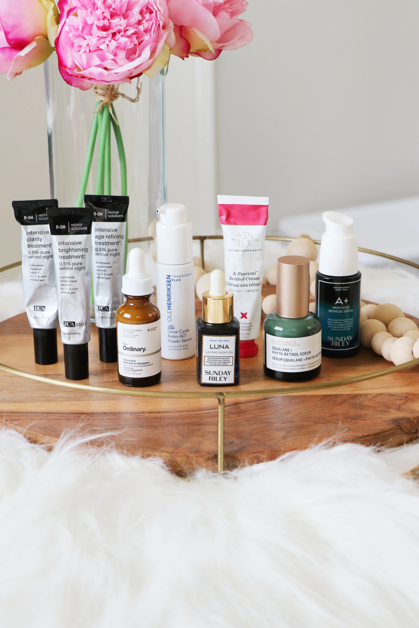 So you want to use a retinol but aren't sure where to start? Makeup Life and Love is sharing the rundown on why and how to use a retinol effectively. Click to see the how's and why's of retinol HERE!