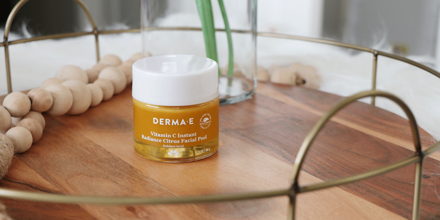 Curious about a Vitamin C Peel? Los Angeles skincare influencer Makeup Life and Love is sharing why the DERMA E Instant Radiance Vitamin C Peel is one everyone should try in their regimen ASAP!