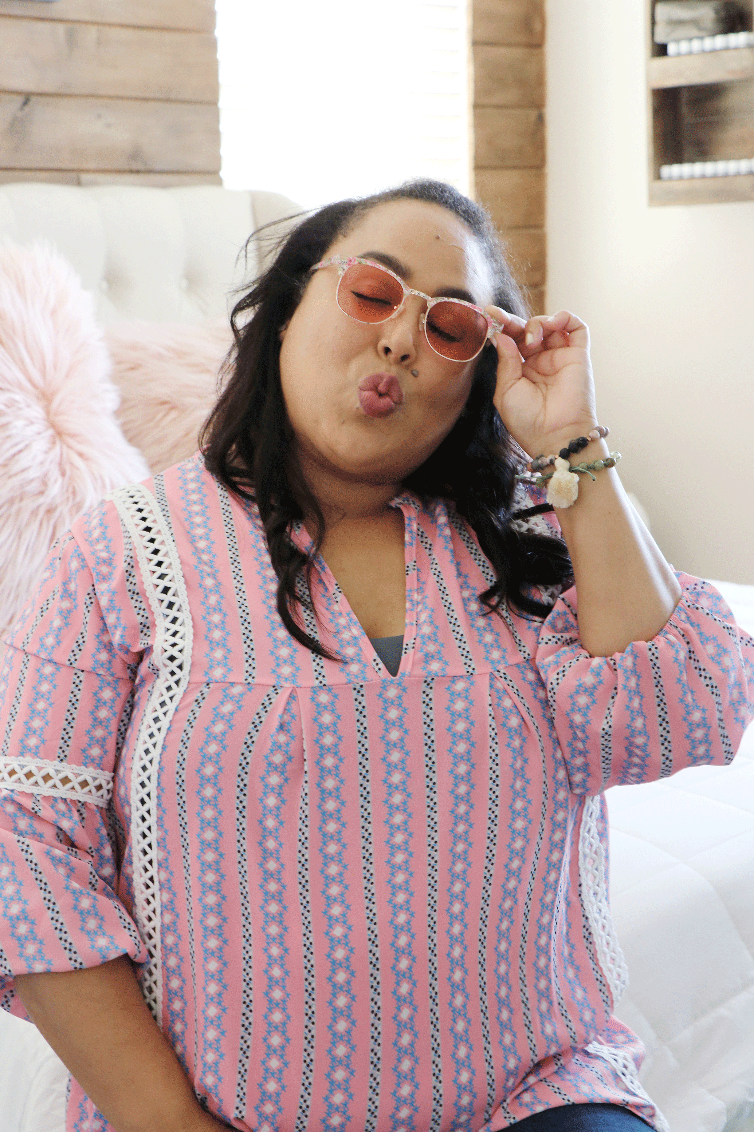 Summer is around the corner which means time for warm weather. Los Angeles blogger Makeup Life and Love is sharing her top warm weather finds HERE!