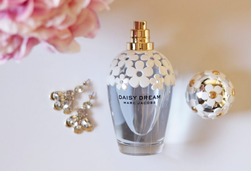 Marc-Jacobs-Daisy-Dream-perfume-scent-love-summertime