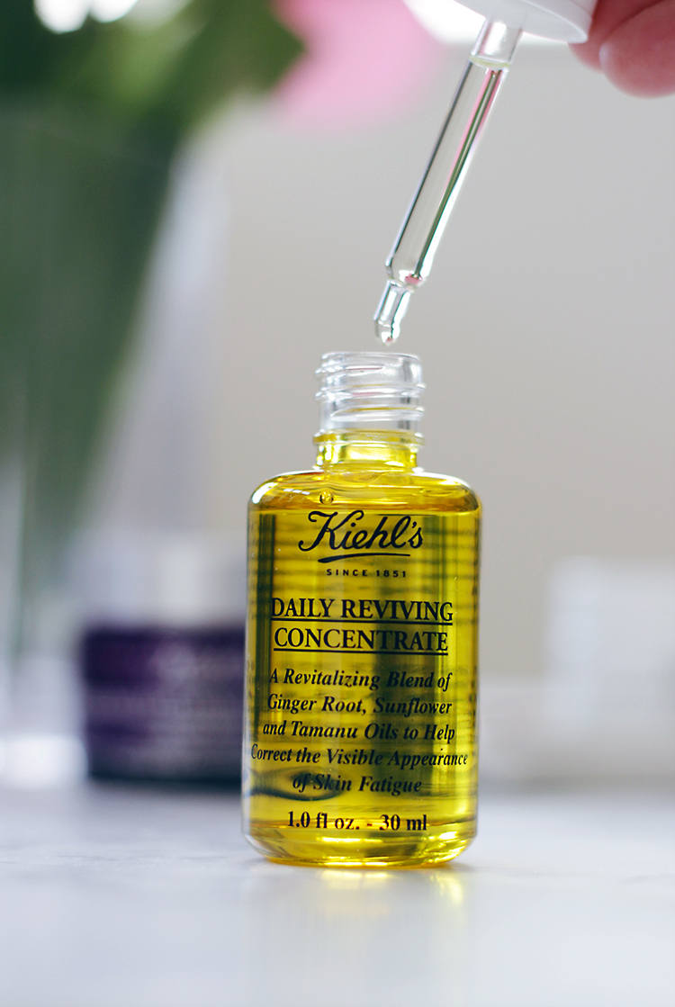 Say goodbye to dull, fatigued skin and say hello to Kiehl's Daily Reviving Concentrate Facial Oil. Read why Jamie is loving this facial oil to get her skin ready for Fall: https://makeuplifelove.com- Makeup Life and Love- Kiehls